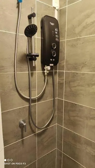 Bs410- Klia- Selfcheck-In-Wifi-Netflix-Parking-Pool, 5082 Apartment Sepang Malaysia