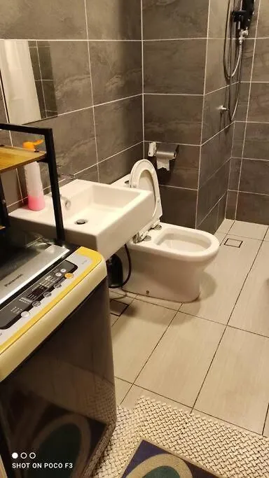 Bs410- Klia- Selfcheck-In-Wifi-Netflix-Parking-Pool, 5082 Apartment Sepang Malaysia