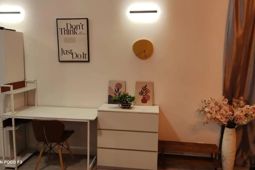 Bs410- Klia- Selfcheck-In-Wifi-Netflix-Parking-Pool, 5082 Apartment Sepang