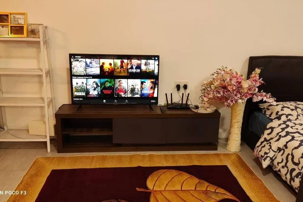 Bs410- Klia- Selfcheck-In-Wifi-Netflix-Parking-Pool, 5082 Apartment Sepang